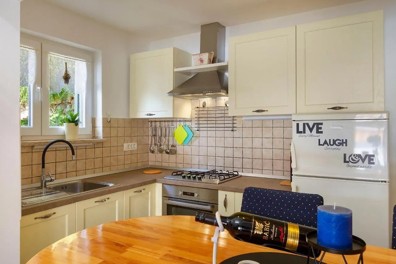 Apartment Haus Kicer Kraljevica